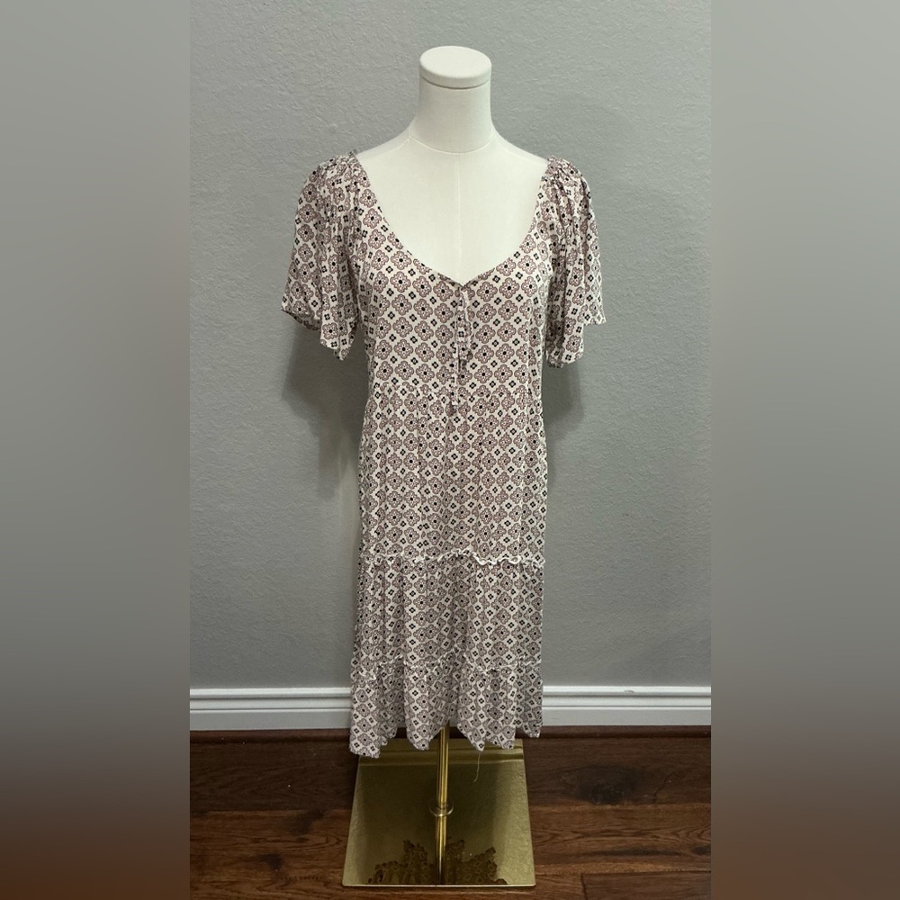 Bobeau Cream and Brown Geometric Midi Dress